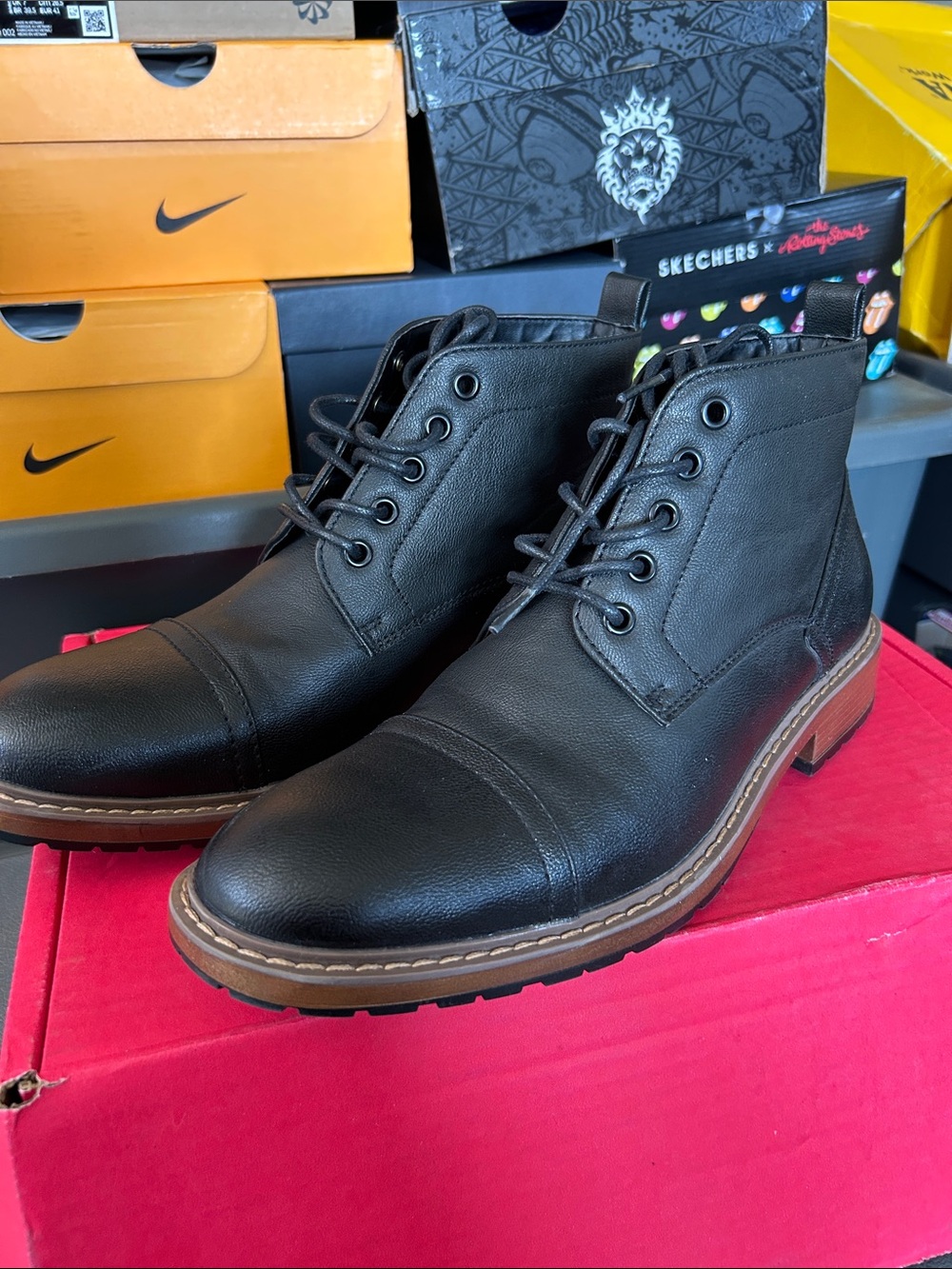 Perry Ellis Black Leather manning boot